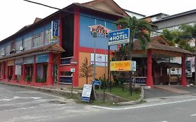Kuala Besut Jetty Budget Hotel Ain - In Front Of Kuala Besut Jetty